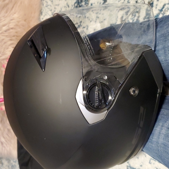 LS2 Helmut - Picture 8 of 14